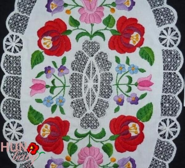 RISELT terítő kalocsai ovális 50x29 cm