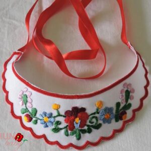 Párta Matyó hímzéssel, gyerek-női
