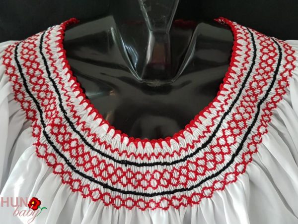 Hímzett blúz fehér selyem piros fekete buzsáki hímzéssel