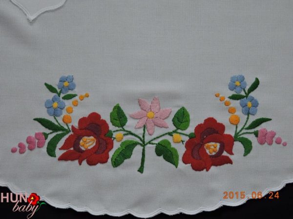 KÖTÉNY kalocsai melles 58x50 cm