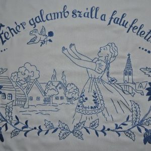 Falvédő előnyomott szegett,Fehér galamb 82x52 cm