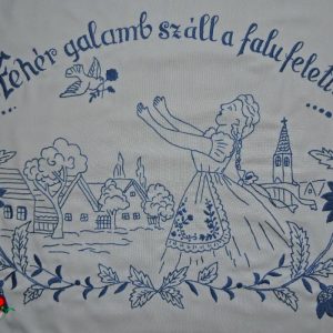 Falvédő előnyomott szegett, Fehér galamb 82x52 cm