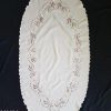 Hímzett drapp nagyfutók luggalt ovális 110x50cm