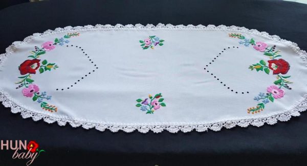 Hímzett kalocsai futó horgolt, luggalt 88x38 cm