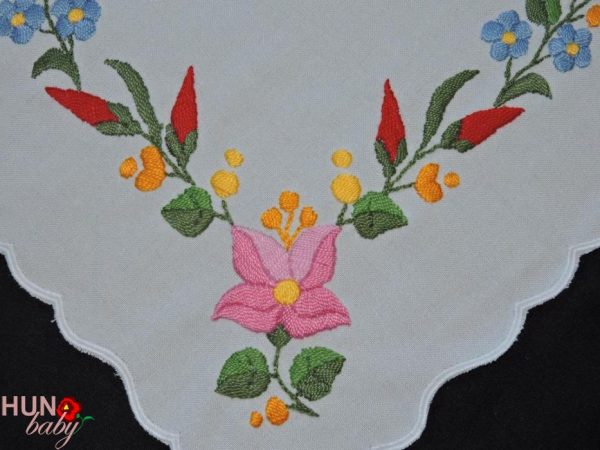 Hímzett kis terítő kalocsai 53x26 cm