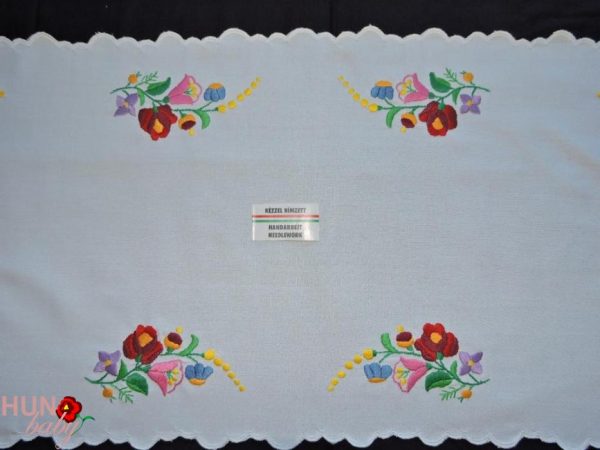 Hímzett terítő futó kalocsai 84x36 cm
