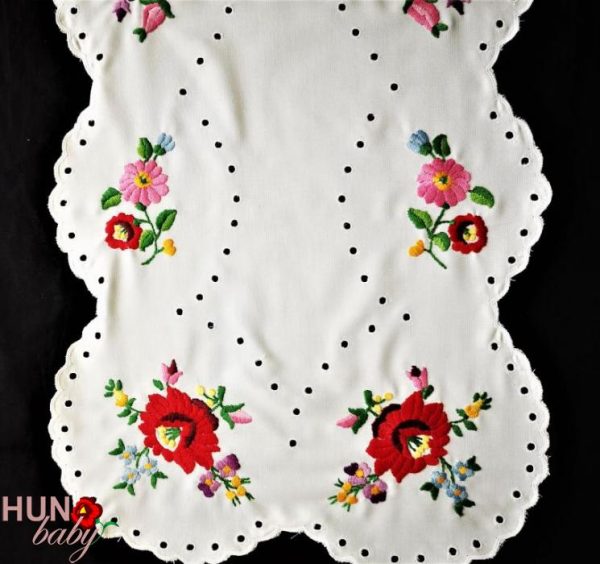 Hímzett terítő futó kalocsai luggalt 85x35 cm