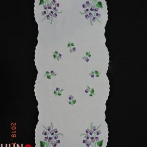 Hímzett terítő ibolyás futó 85x35 cm