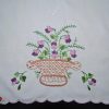 Hímzett terítő ibolyás futó kosaras 85x35 cm