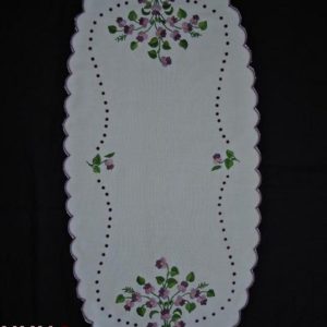 Hímzett terítő ibolyás futó luggalt 85x35 cm