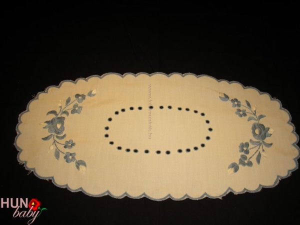 Hímzett terítő kalocsai kék hímzéssel 50x28 cm