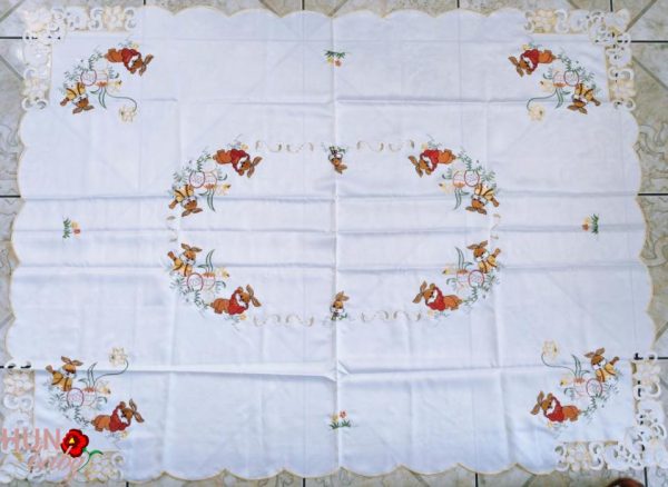 Húsvéti nagyterítő gépi fehér nyuszis 175x135 cm