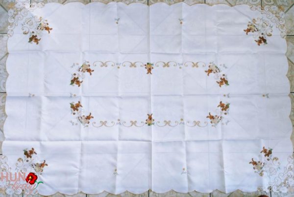 Húsvéti nagyterítő gépi fehér nyuszis 225x150 cm