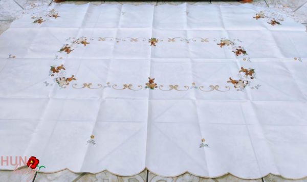 Húsvéti nagyterítő gépi fehér nyuszis 225x150 cm