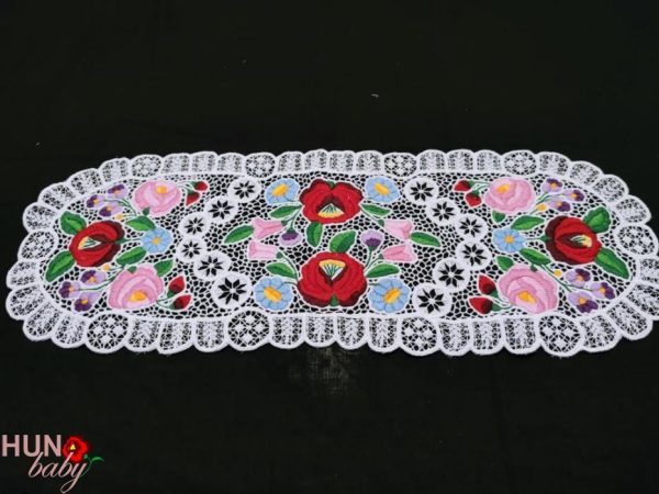 Riselt terítő kalocsai áttört 66x25 cm