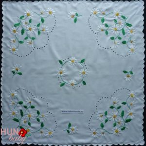Hímzett terítő luggalt margarettás 85x85 cm