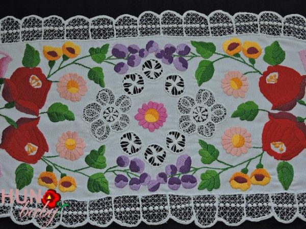 Riselt futó kalocsai 72x31 cm