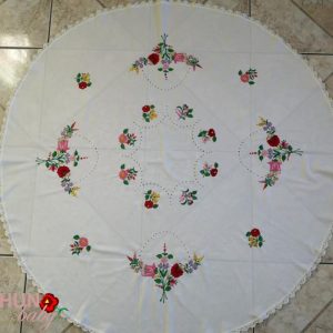 Előnyomott kalocsai nagy terítő szegett 140 cm