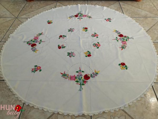 Előnyomott kalocsai nagy terítő szegett 140 cm