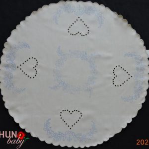 Előnyomott terítő szegett luggalt drapp 58 cm