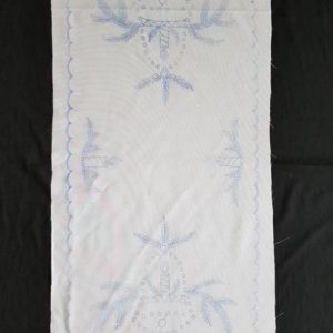 Karácsonyi terítő előnyomott futó szegett 85x35 cm