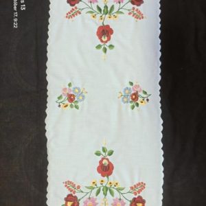 Hímzett terítő futó kalocsai 84x36 cm