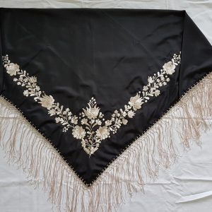 Vállkendő-Stóla fekete-drapp hímzéses