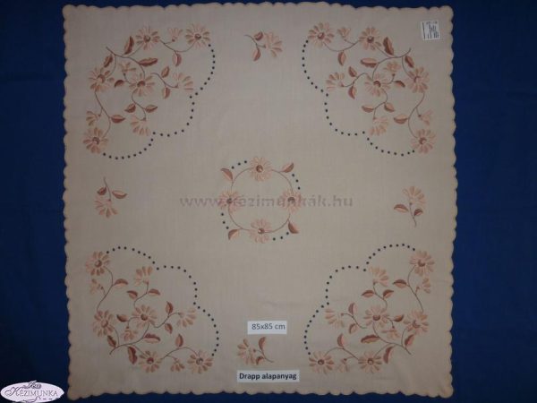 Hímzett drapp margarettás 85x85 cm