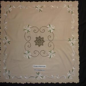 KARÁCSONYI ASZTALTERÍTŐ - színes drapp