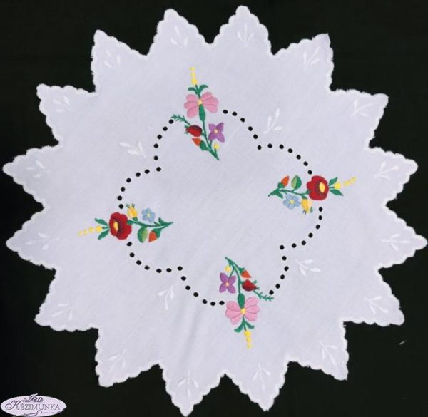 Hímzett terítő kalocsai fehér kör 40 cm