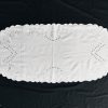 Hímzett nagyfutó fehér luggalt margarettás 110x45cm
