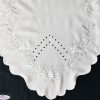 Hímzett nagyfutó fehér luggalt margarettás 110x45cm
