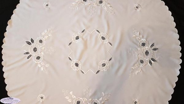 NAGYTERITŐ fehérrel hímzett kör 120cm